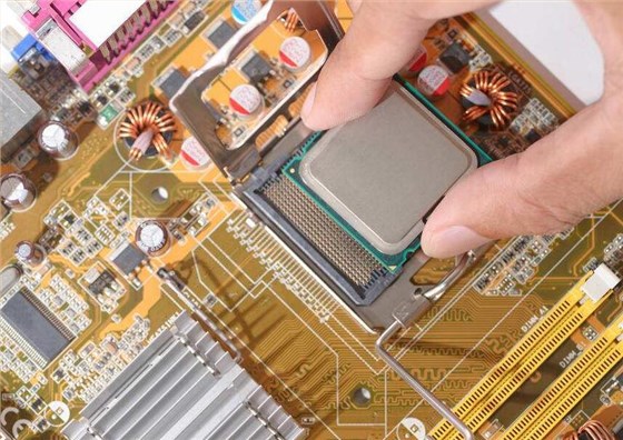 CPU的更新换代和时钟晶振息息相关 CPU的更新换代和时钟晶振息息相关